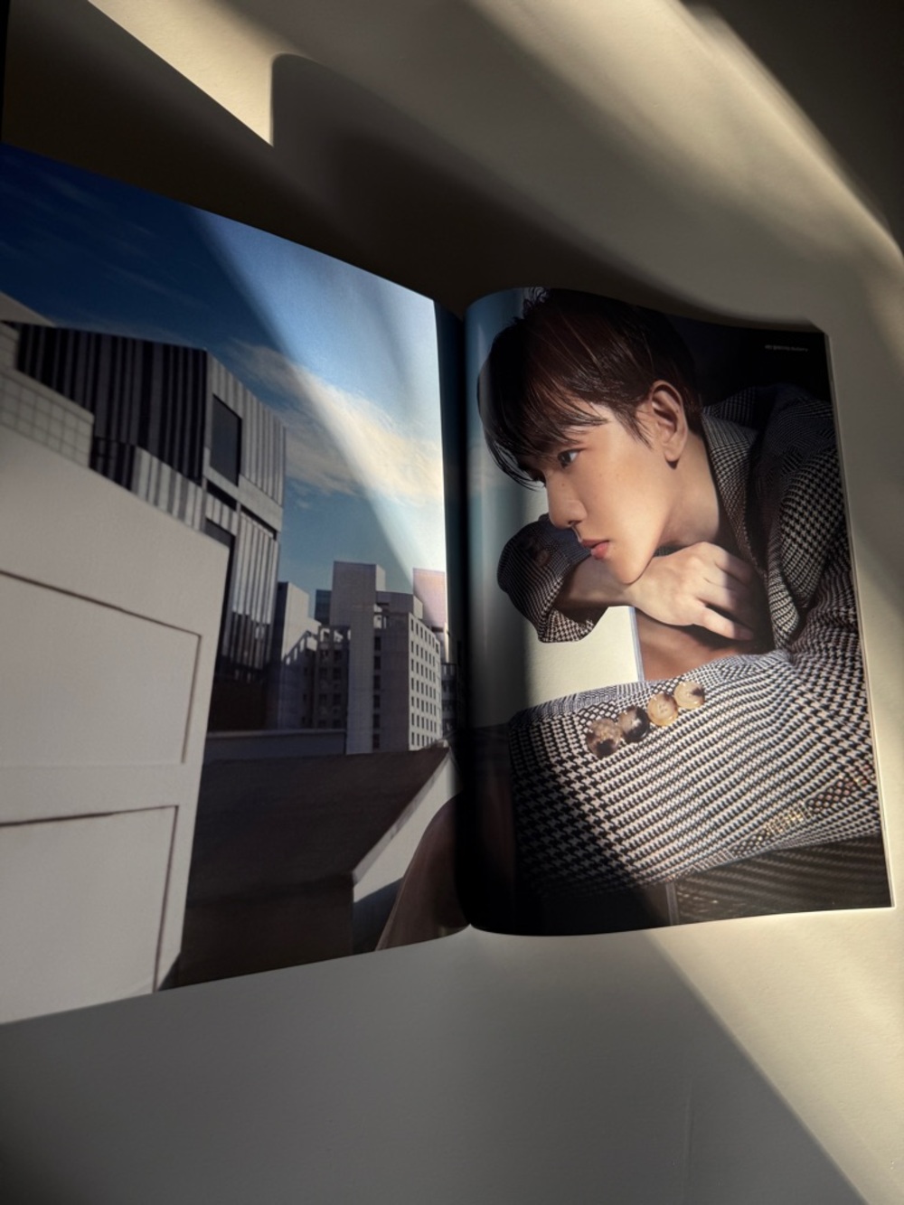 Harper's BAZAAR October 2020 Baekhyun EXO Super M - Picture 7 of 10